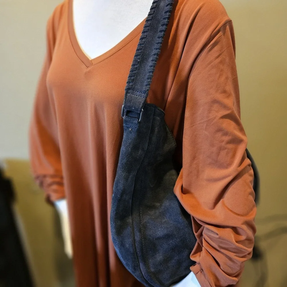 BCBG Generation Suede Large Hobo Bag Fume Gray Magnetic Snap - Picture 4 of 12